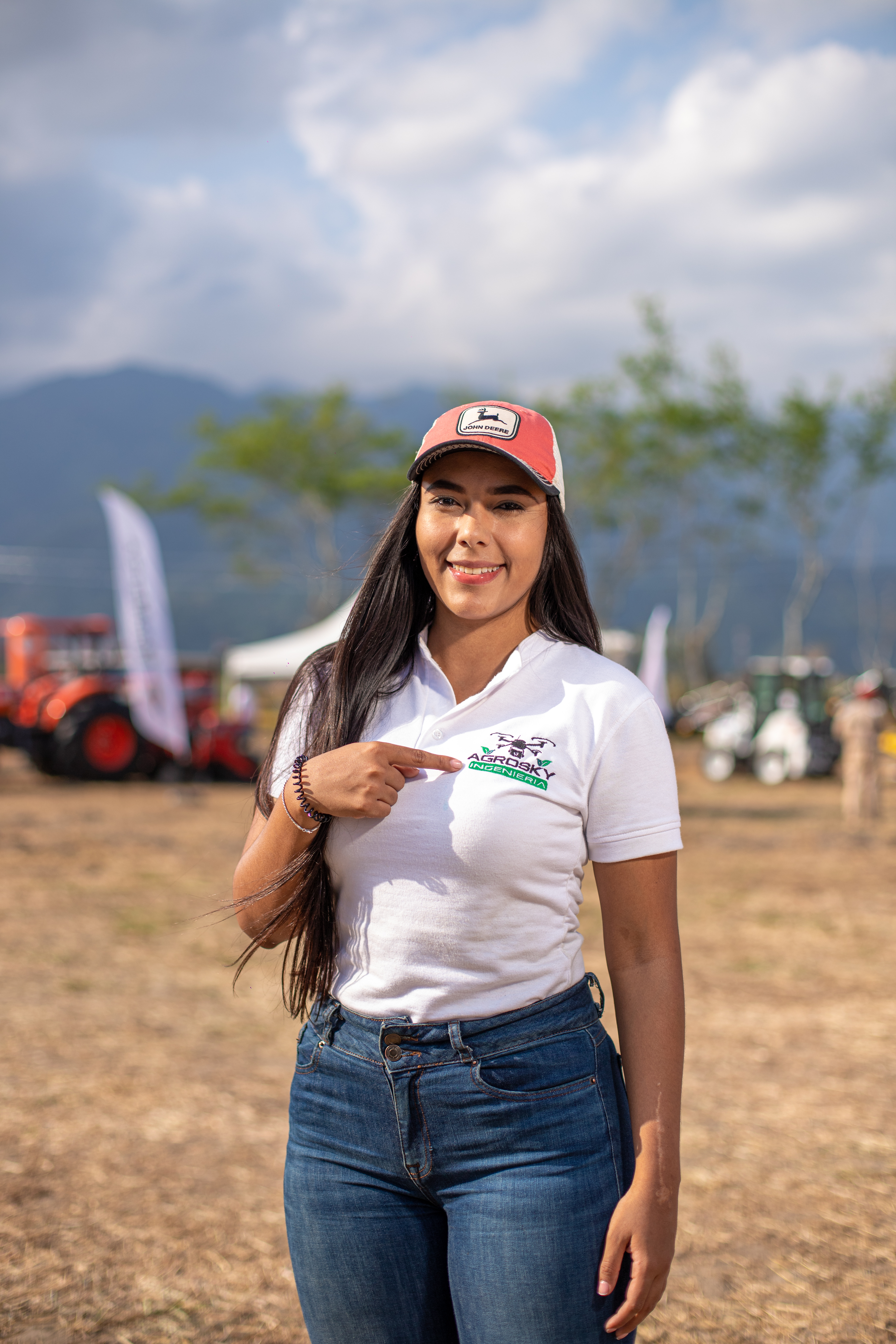 Angie Trujillo - Gerente Comercial en AgroSky Ingeniería